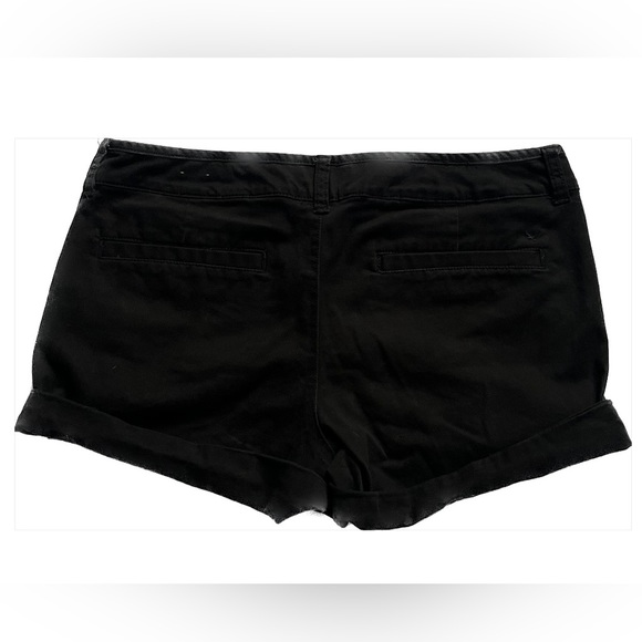 American Eagle Midi Cuffed Shorts - Picture 4 of 4